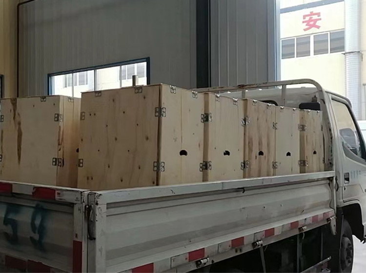 销量不断！山东UG环球重工又一批气动隔膜泵发货