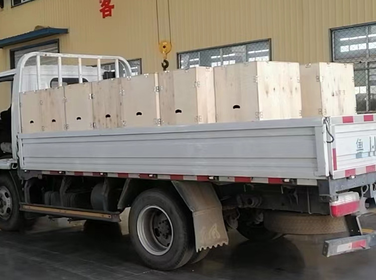 山东UG环球重工一批气动隔膜泵发货